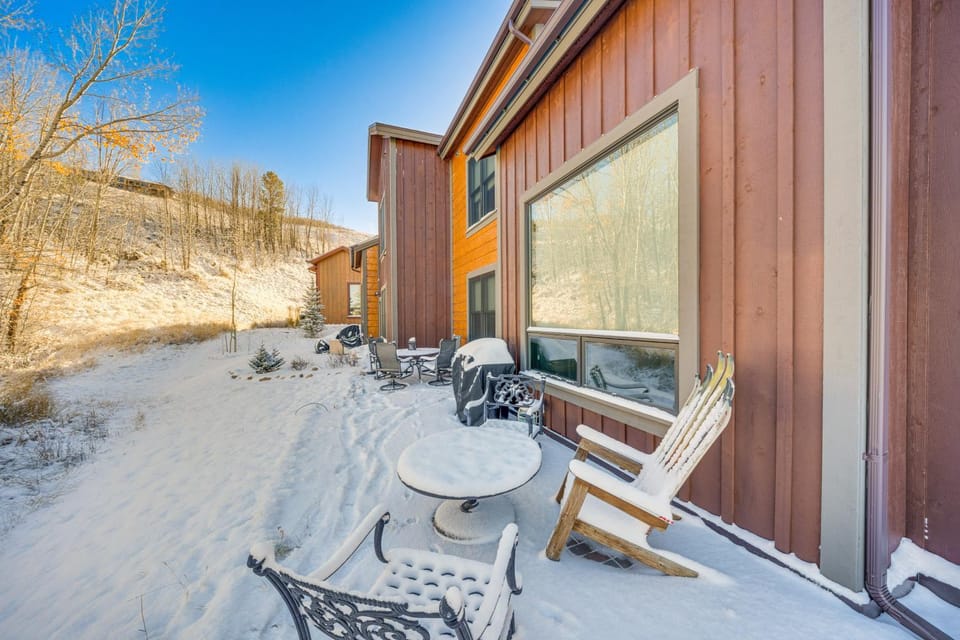 8 Mi to Keystone Resort: Mtn-View Townhome House in Silverthorne