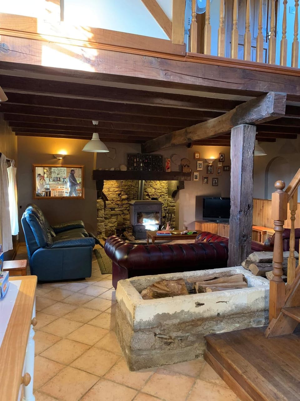 Communal lounge/ TV room, Living room, Seating area, Evening entertainment