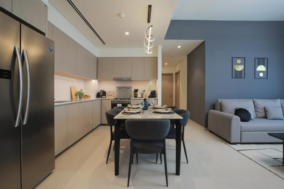 TV and multimedia, Kitchen or kitchenette, Seating area