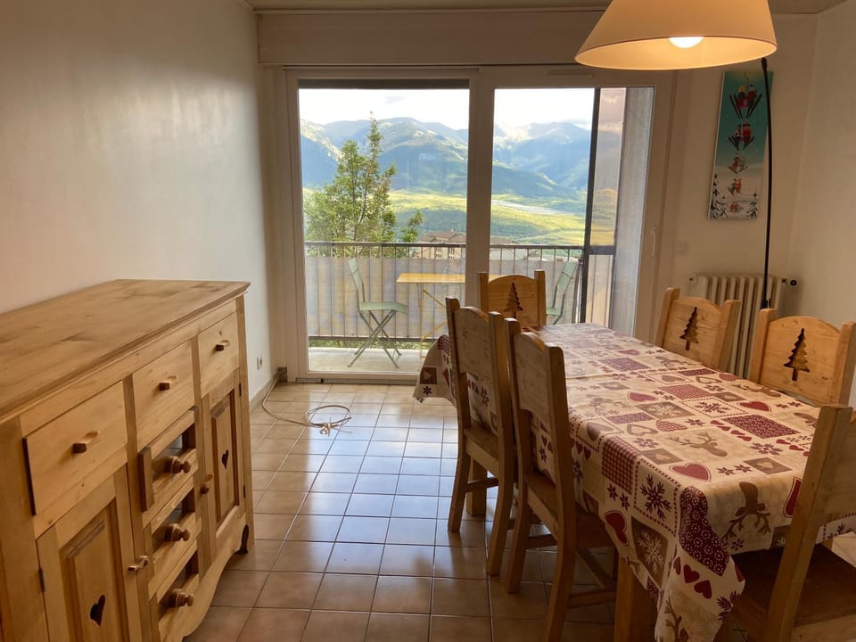 Très bel appartement au centre de Font Romeu Apartment in Bolquère