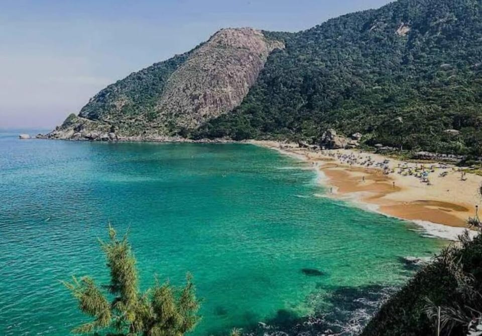Apartamento à 200 metros da praia no Recreio Apartment in Rio de Janeiro