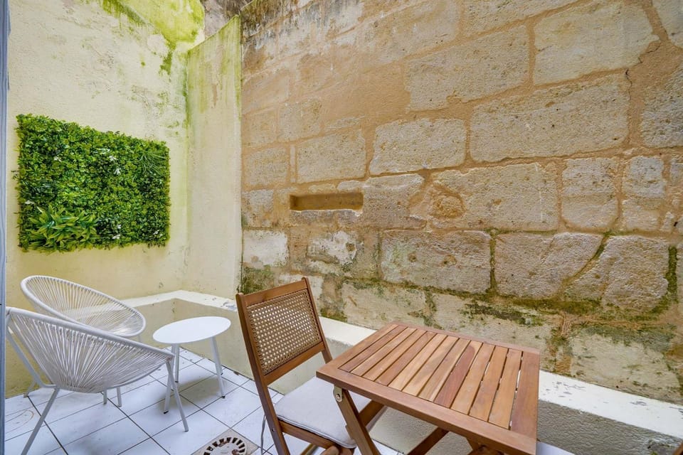 Patio, Day