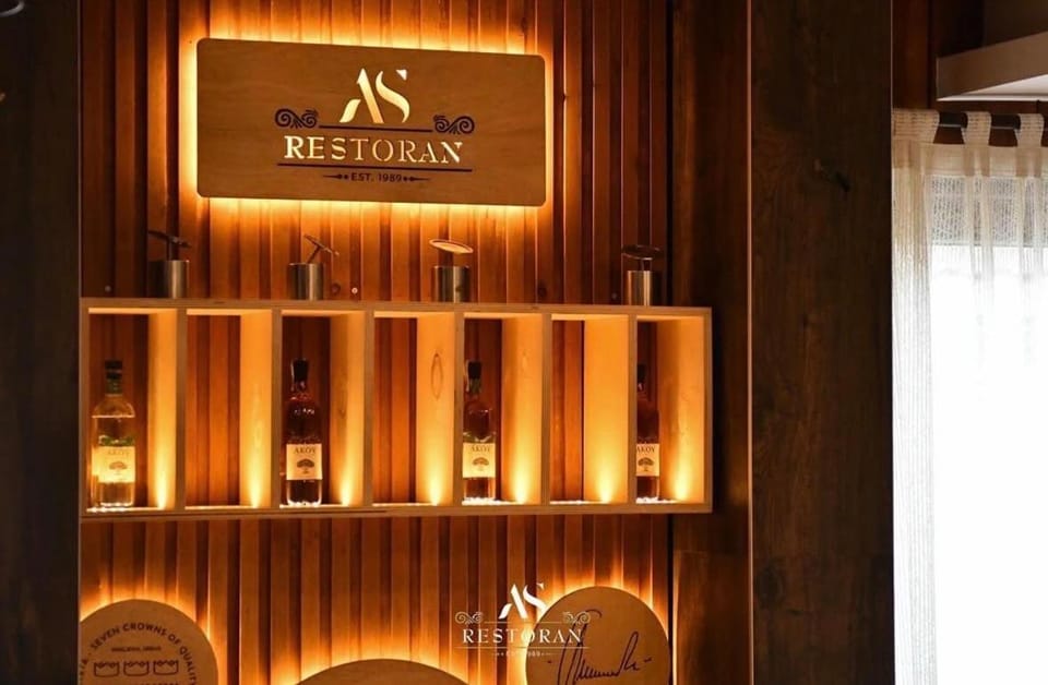 Restaurant/places to eat, Food and drinks