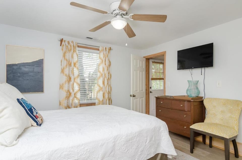 Williams Lower Unit by Bryant Real Estate House in Wrightsville Beach