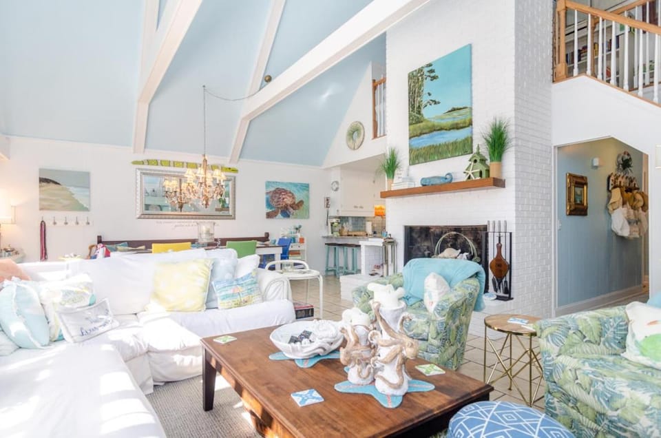 Sand Crab Cottage by Bryant Real Estate House in Wrightsville Beach