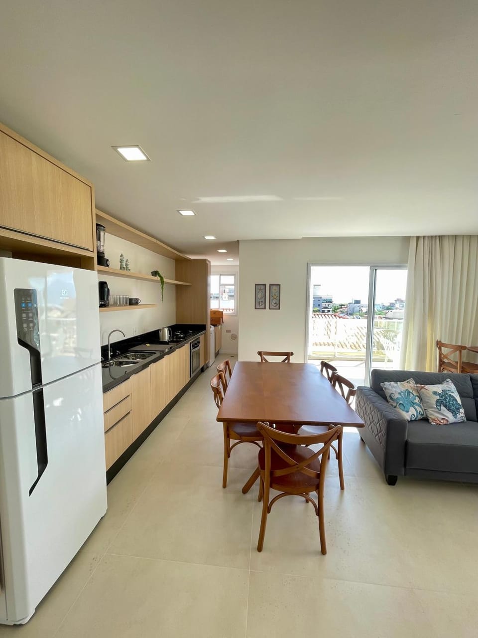 Linda Cobertura Duplex 3 suítes 150 metros do mar Apartment in Bombinhas
