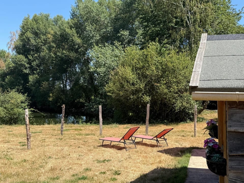 Chalet à l'étang de Bramefort House in Nouvelle-Aquitaine
