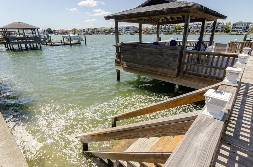 Hawes Place by Bryant Real Estate House in Wrightsville Beach