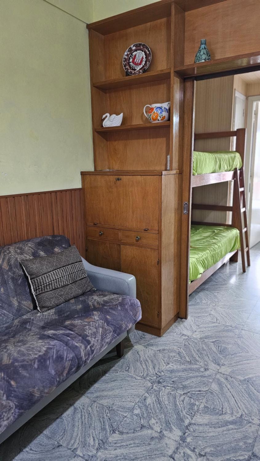 Bed, Living room