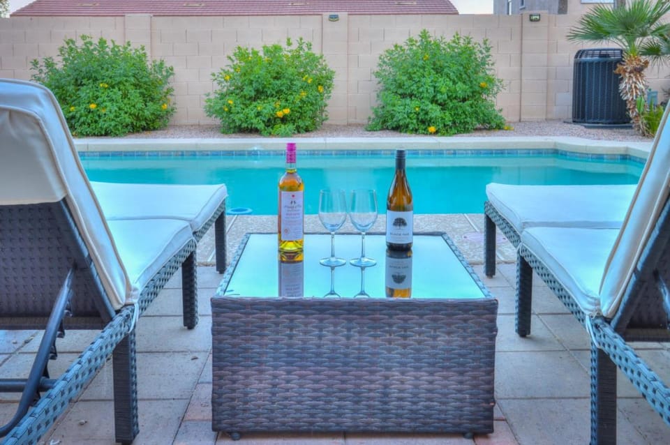 Pool view, Swimming pool