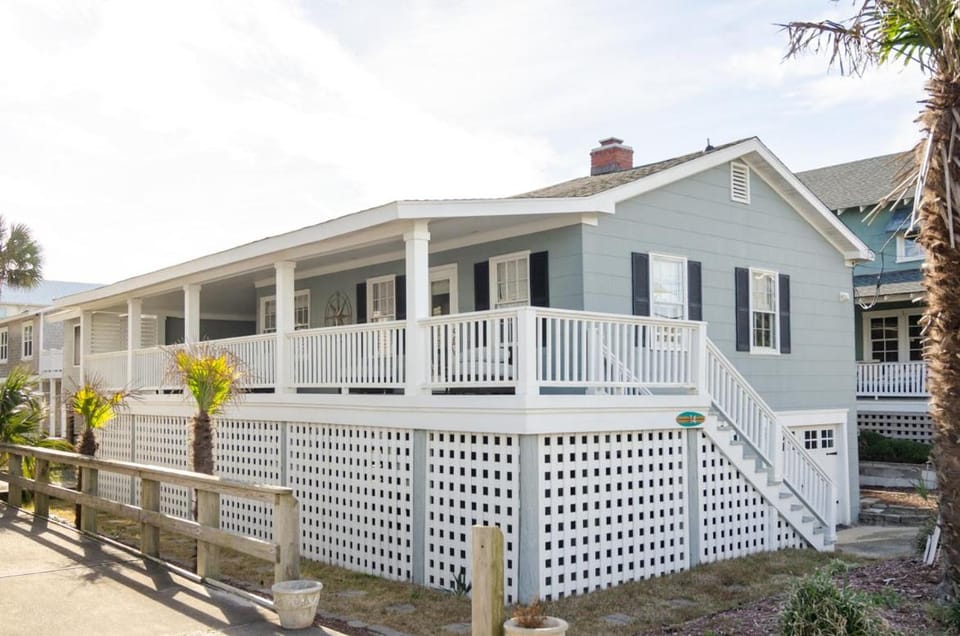 Surf Charlotte by Bryant Real Estate House in Wrightsville Beach