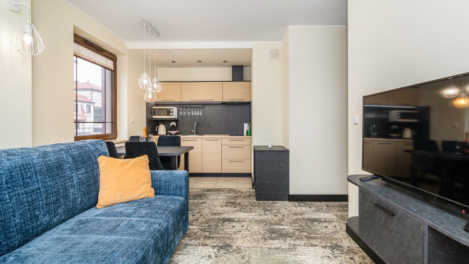 Kitchen or kitchenette, Living room, kitchen