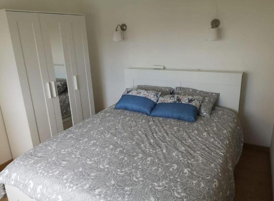 Bed, Bedroom, wardrobe