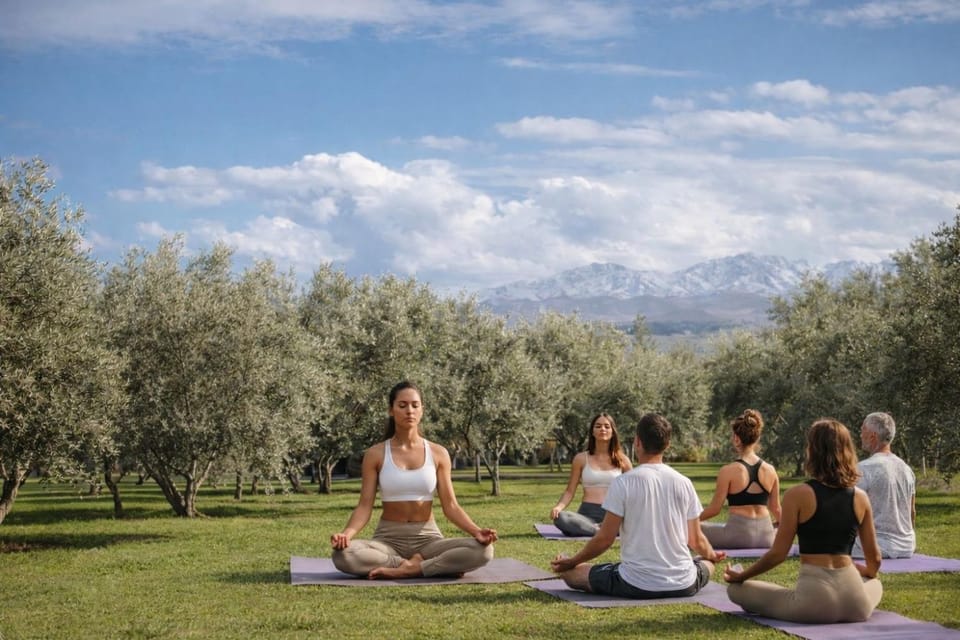People, Natural landscape, Activities, Garden, group of guests