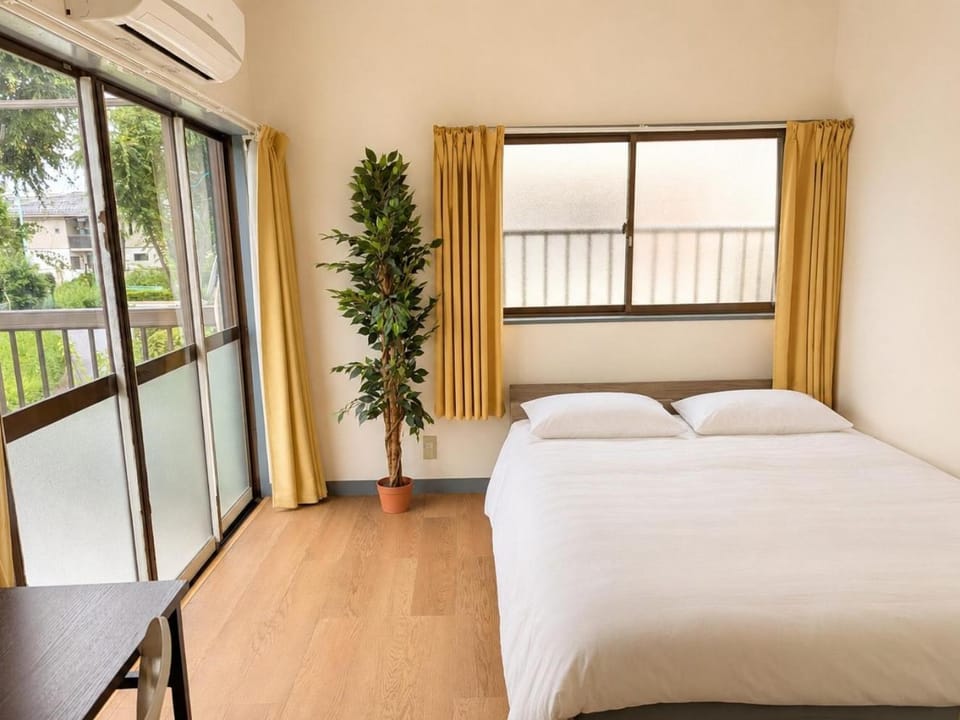 Bed, View (from property/room), Balcony/Terrace, Photo of the whole room, Bedroom, air conditioner