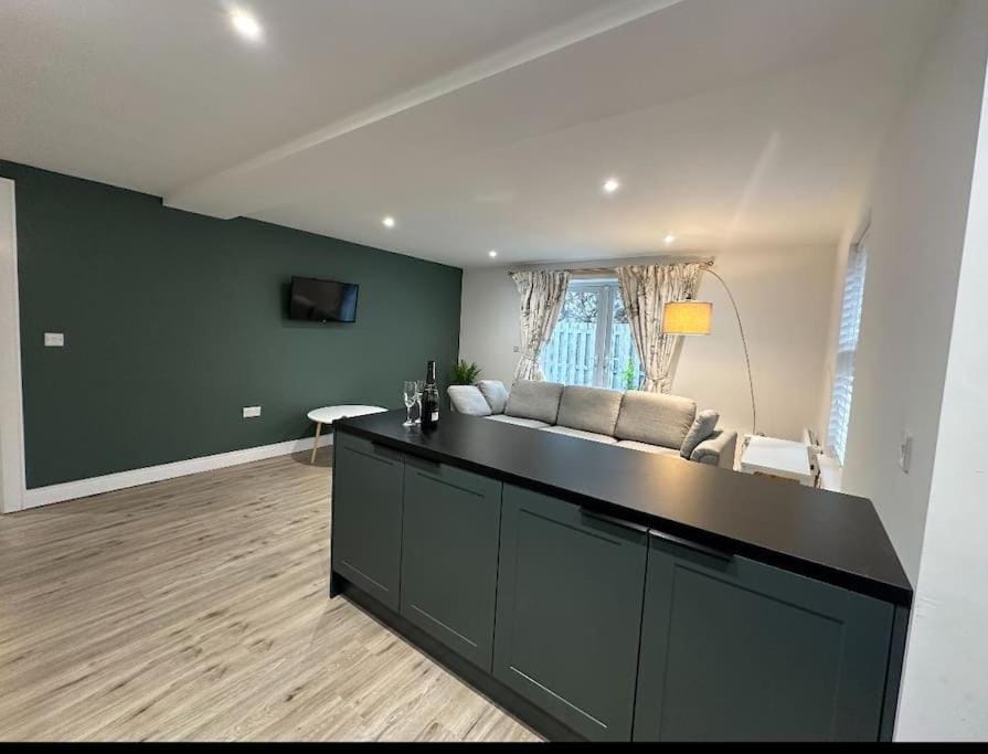 TV and multimedia, Kitchen or kitchenette