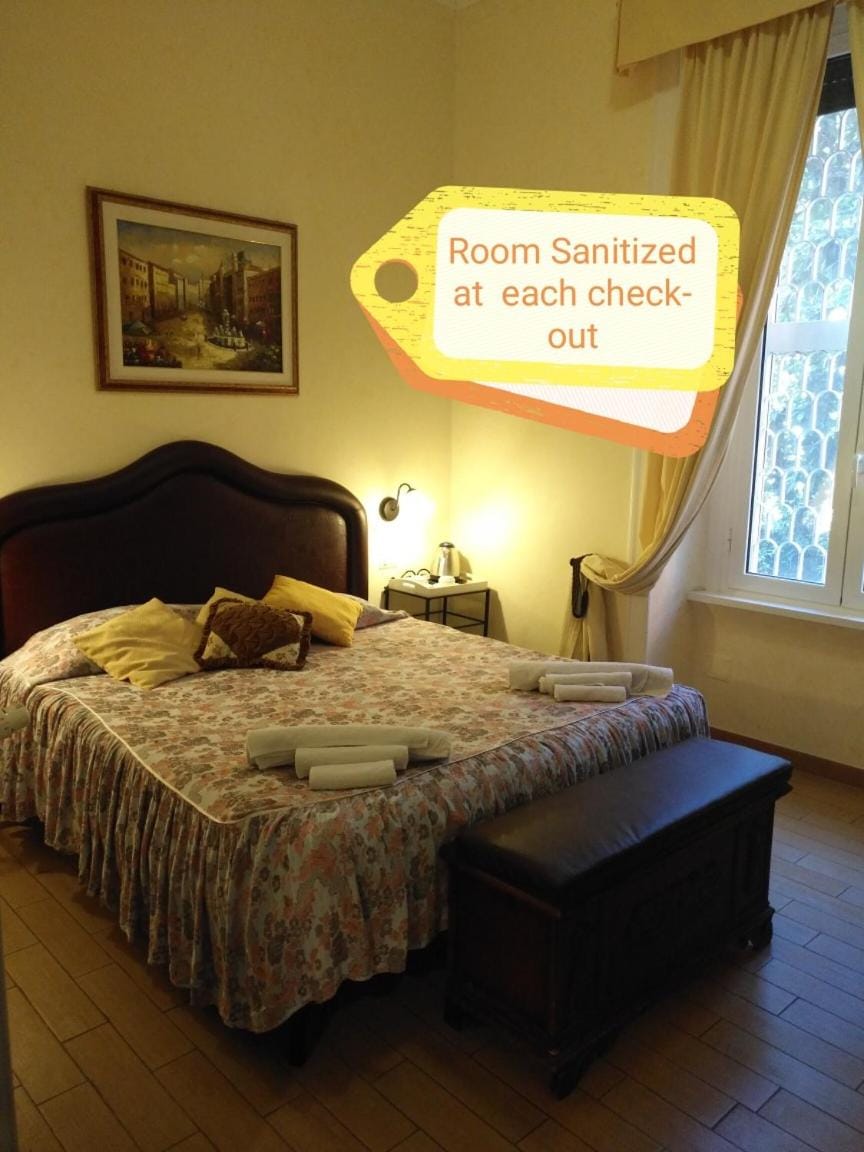 Decorative detail, Bedroom
