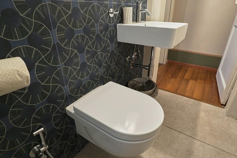Toilet, Bathroom