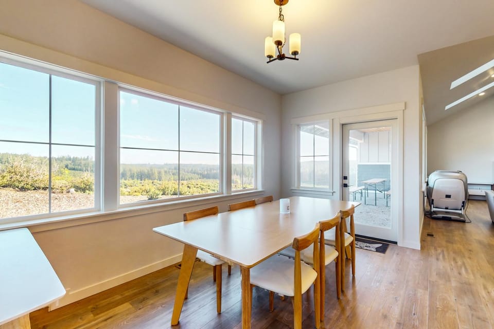 Heaven on Hemlock House in Puget Sound