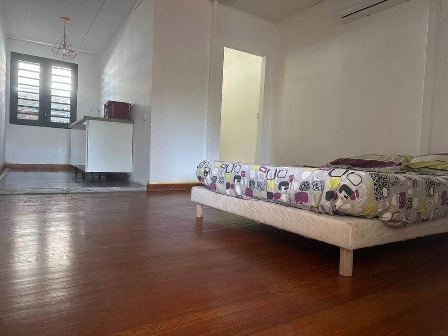 Bed, Living room, Bedroom