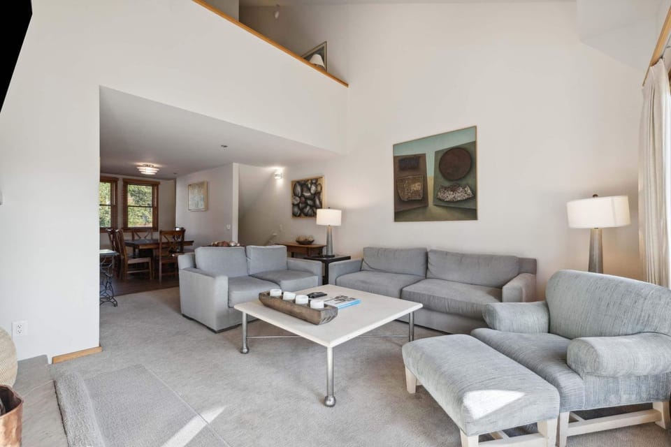 Woodrun Place 51 Apartment in Snowmass Village