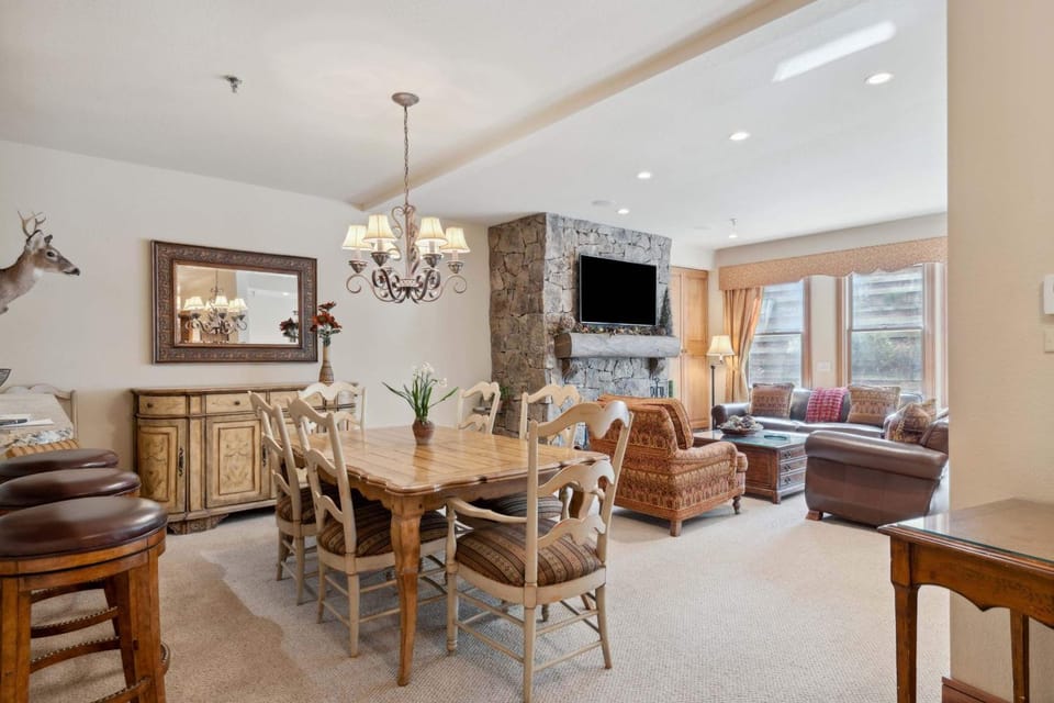 Woodrun Place 18 Apartment in Snowmass Village