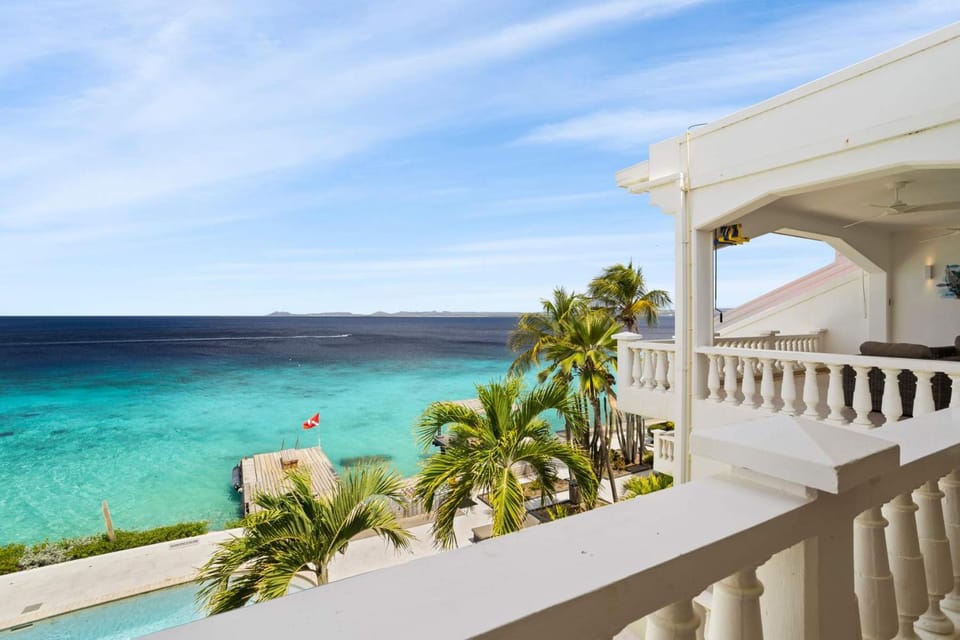 Belmar Oceanfront Apartments 21 right on the ocean with diving facilities Apartment in Venezuela