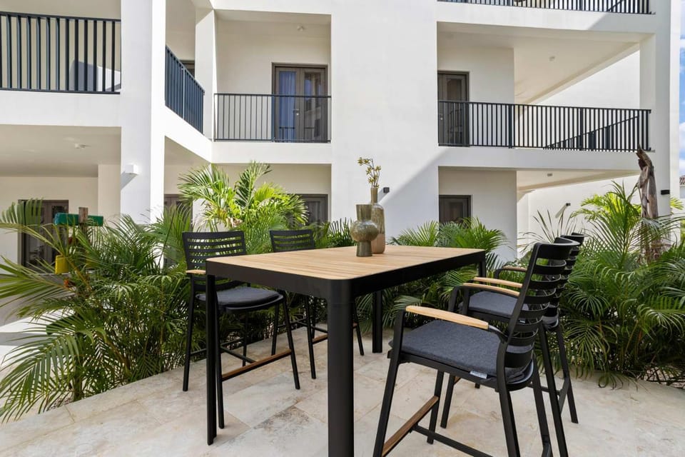 Bonaire Beach Apartment 4 with communal pool and diving facilities Apartment in Venezuela