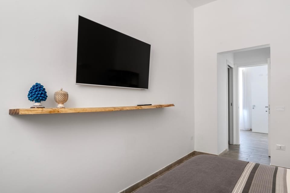 TV and multimedia, Bedroom