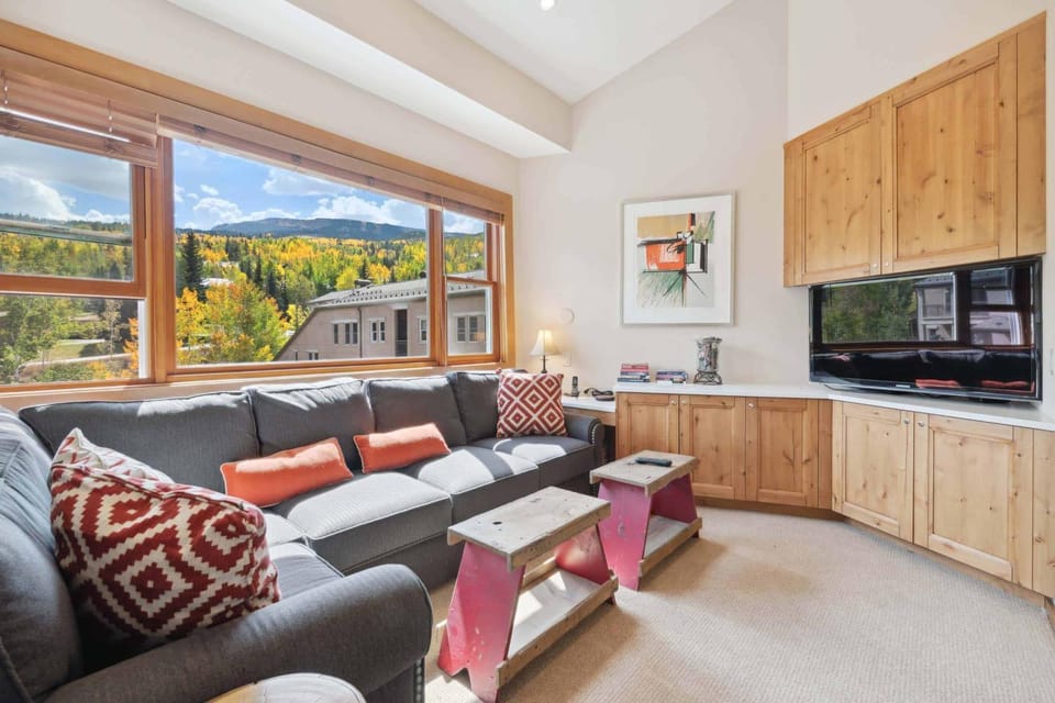Woodrun Place 48 Apartment in Snowmass Village