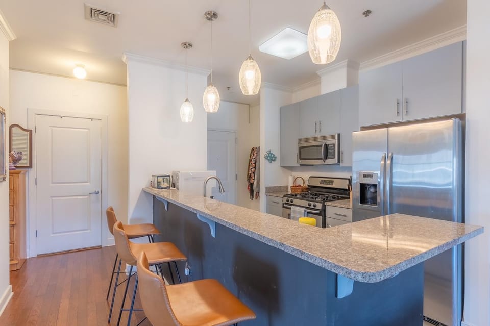 Kitchen or kitchenette, kitchen