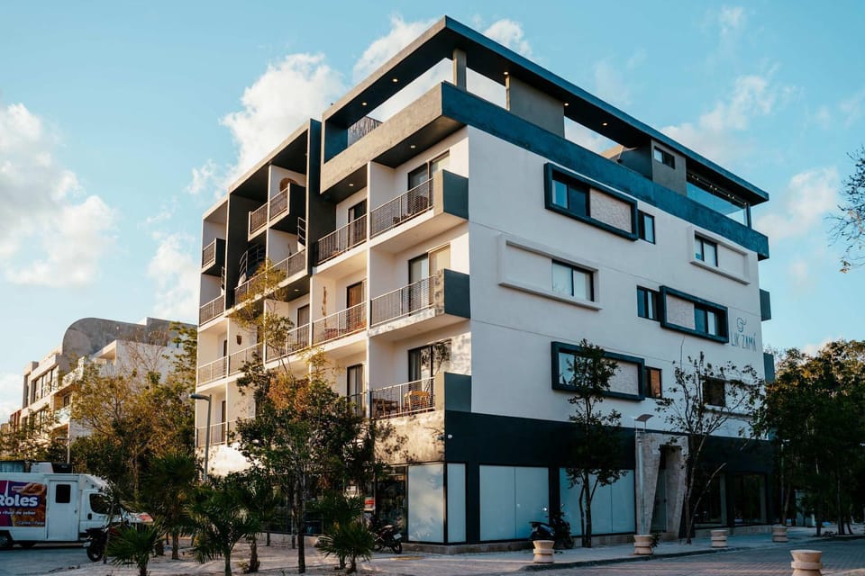 Property building, Day, Neighbourhood, Street view, Location