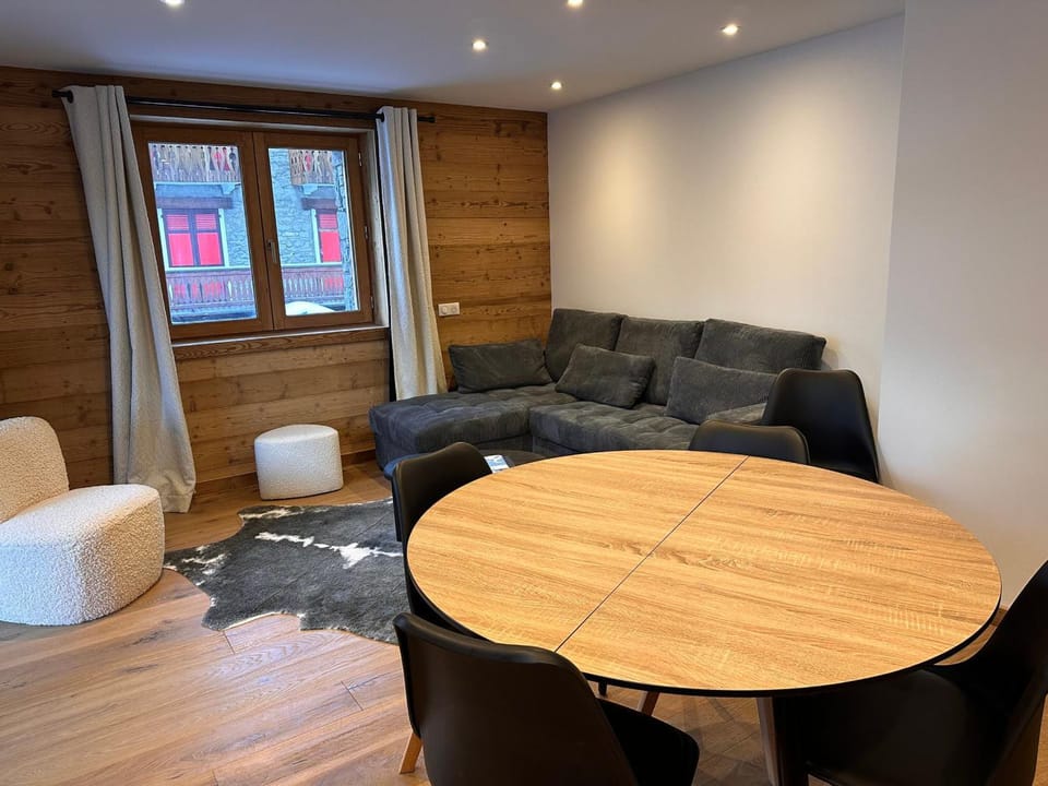 Appartement neuf avec terrasse sud, parking privatif, 3 pièces, 6 pers Apartment in Pralognan-la-Vanoise