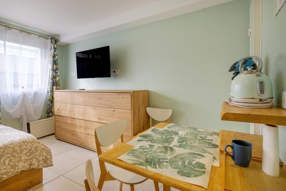 Property building, Living room
