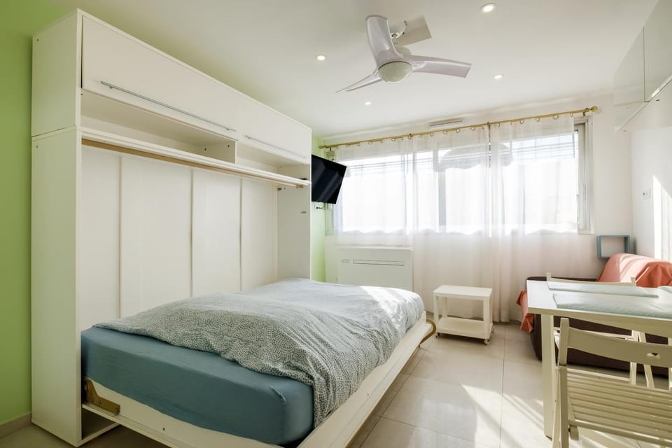 Living room, Bedroom