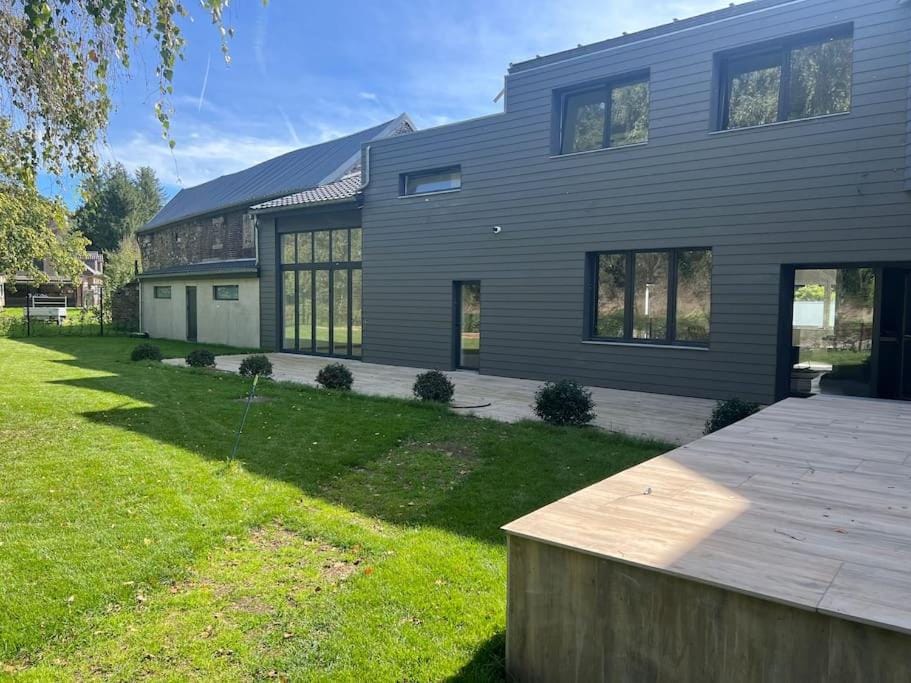 Maison bord de rivière calme jaccuzi House in Belgium