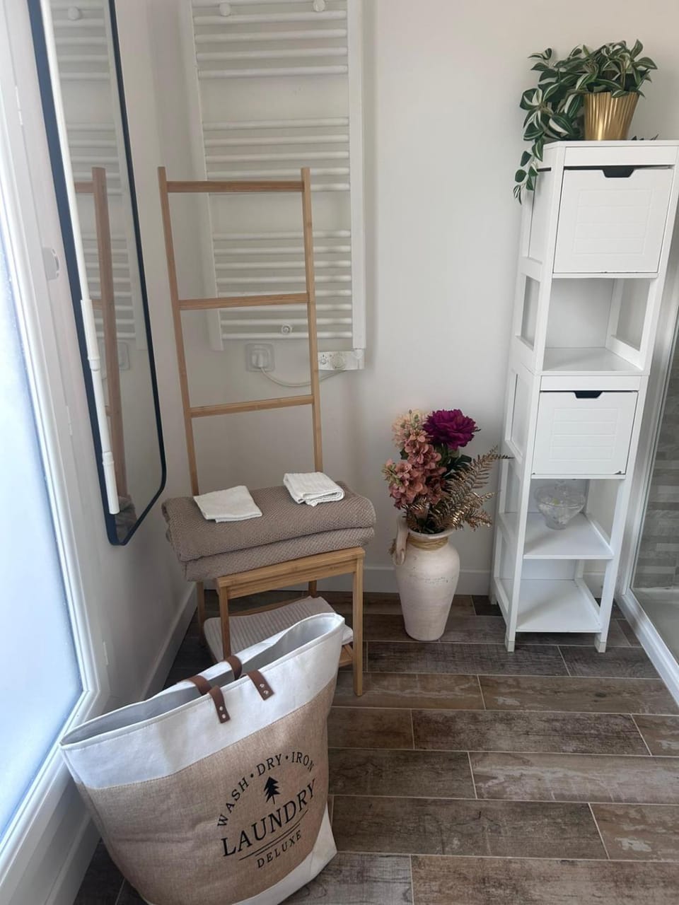 Studio CERGY 5 min de la Gare et place parking Apartment in Cergy