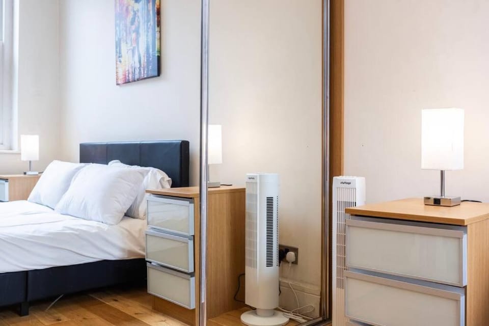 Bed, Bedroom, wardrobe