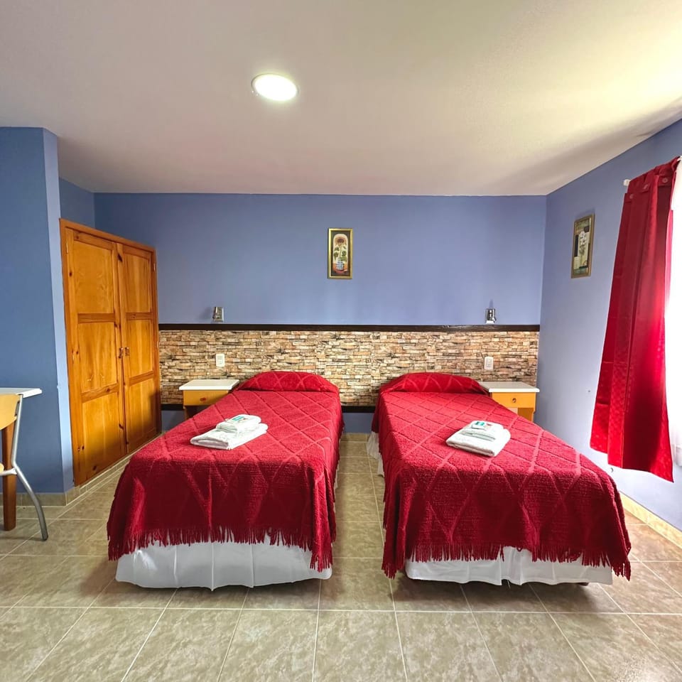 Hosteria Los 2 Pinos Inn in El Calafate