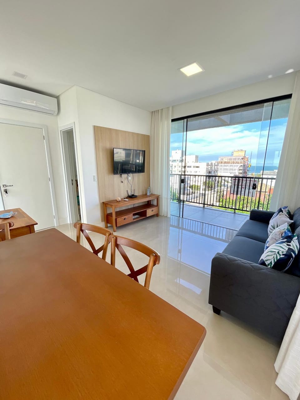 Linda Cobertura Duplex 4 Suítes 150 metros do mar, vila do sol Apartment in Bombinhas