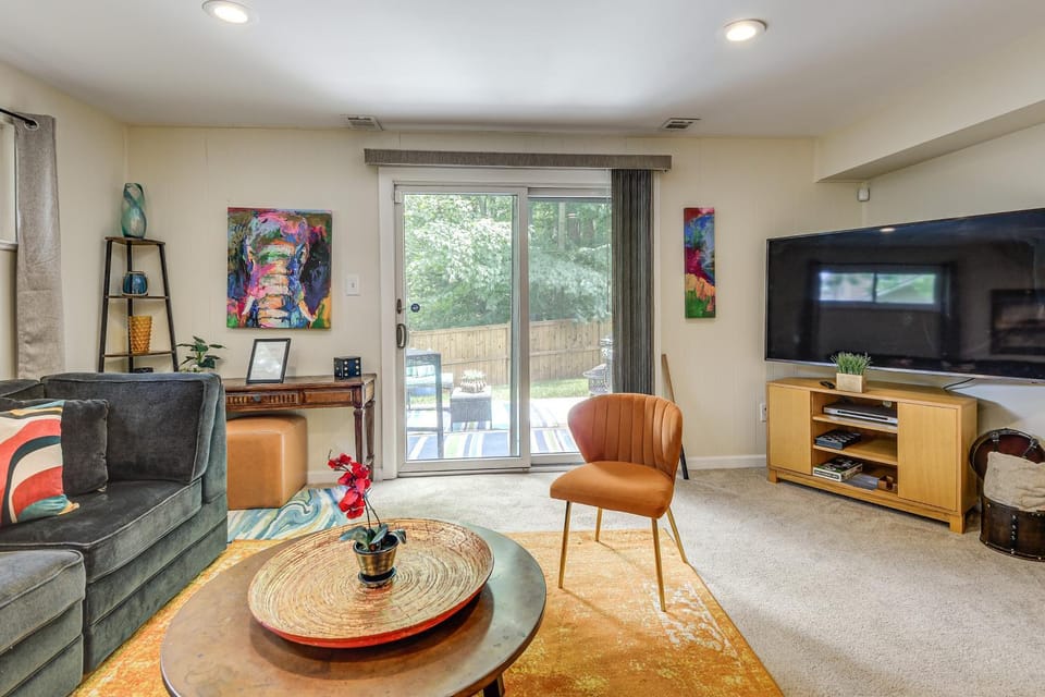 3 Mi to Dtwn Silver Spring: Convenient Apartment Apartment in Silver Spring