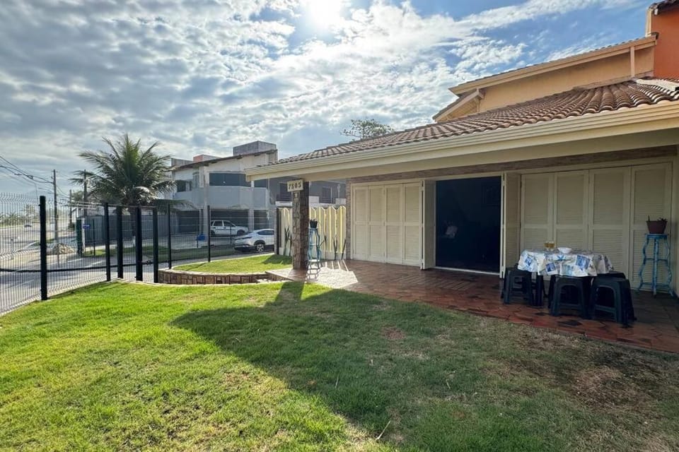 Casa Pé na Areia Suíte Master com Hidromassagem, Wi-Fi, Vista Mar e Churrasqueira House in Peruíbe