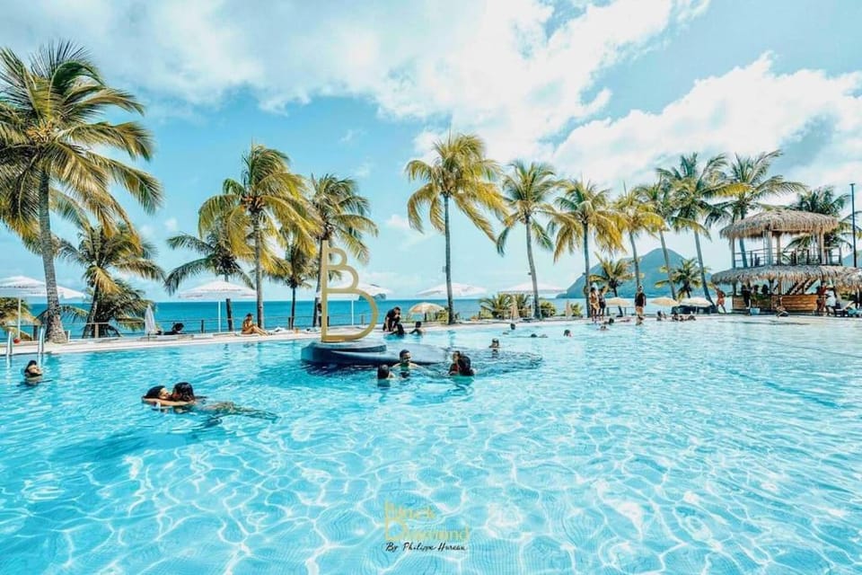 Pool view, Sea view, Swimming pool