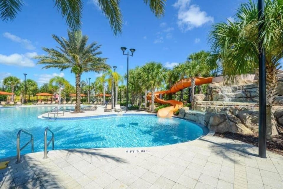 Aqua park, Swimming pool