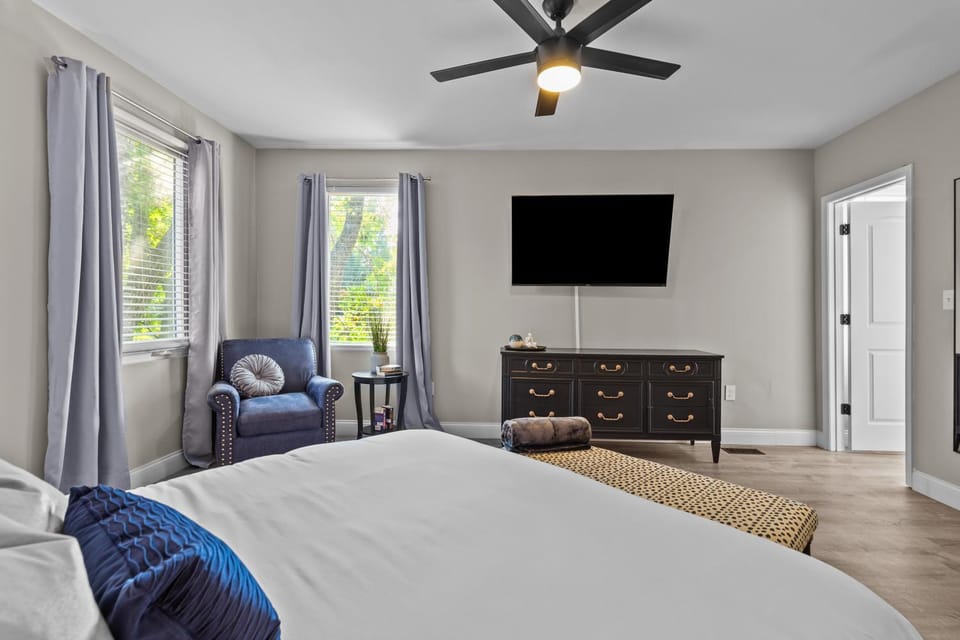 West End Whimsy | JZ Vacation Rentals House in Saint Louis