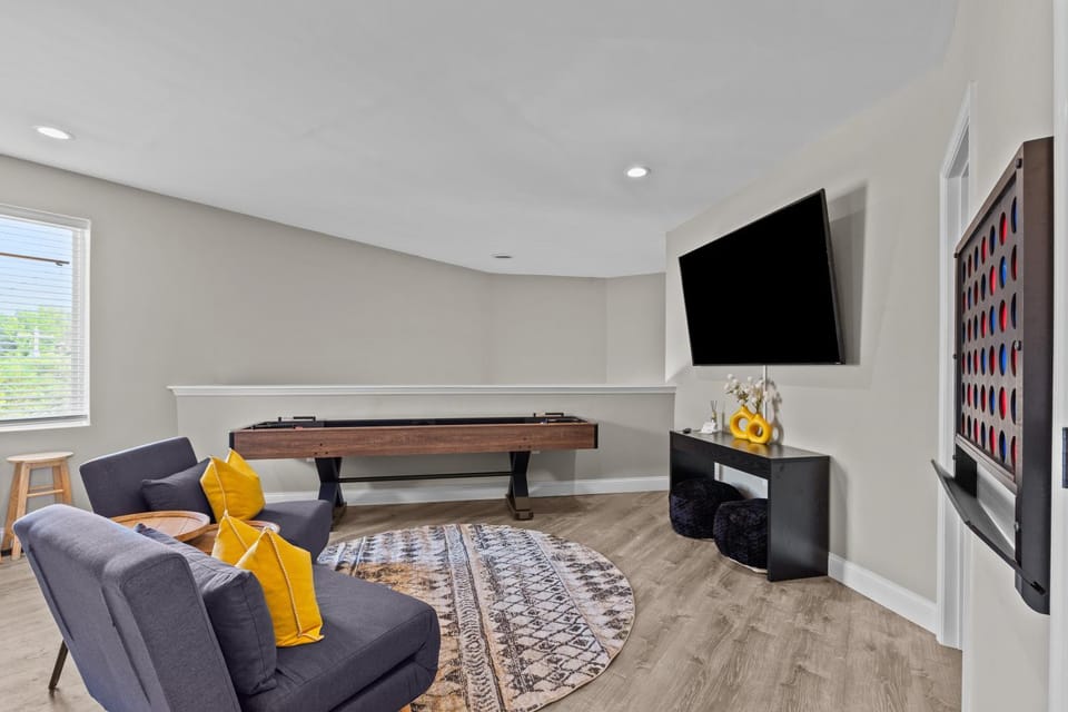 West End Whimsy | JZ Vacation Rentals House in Saint Louis