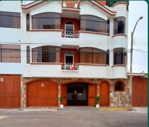 Hospedaje La Cascada Hotel in Tacna