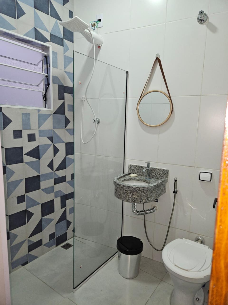 Shower, Bathroom, bidet