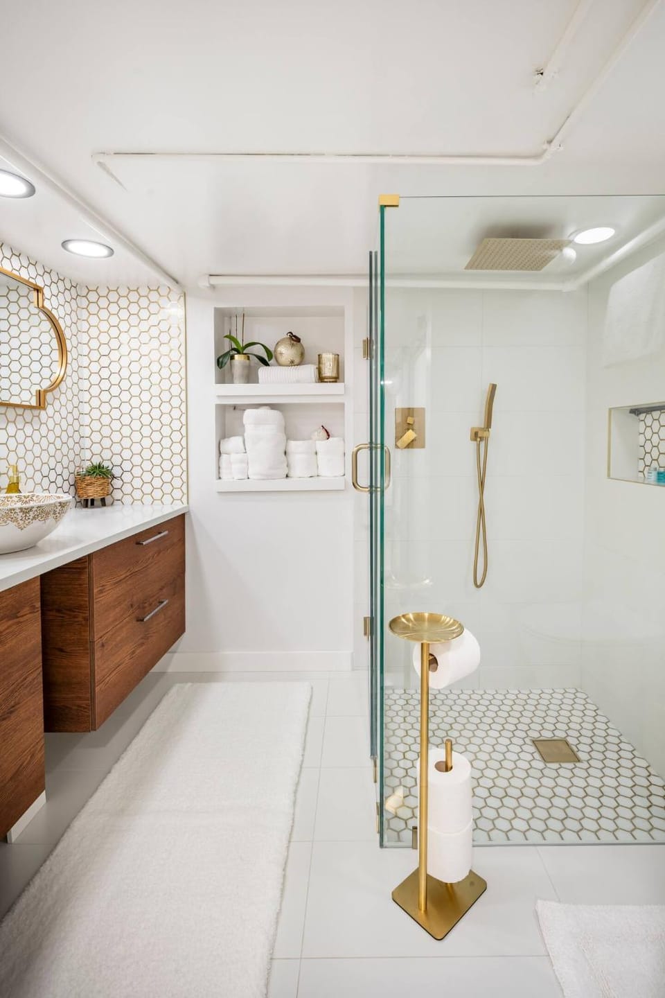 Shower, Bathroom, towels