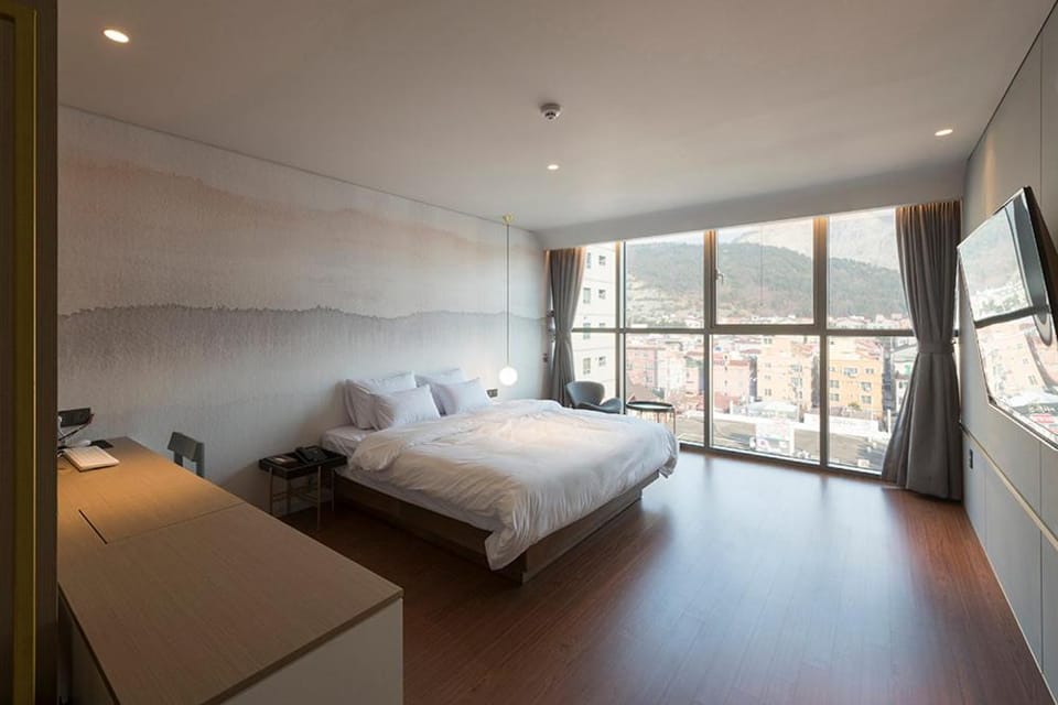 Hound Hotel Changwon Jinhae Hotel in Busan